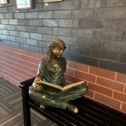 Lafayette Public Library