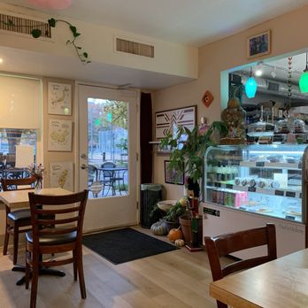 Café Xocolatl - Cozy interior on a cold day - Chocolatiers & Shops Near Me - Sacramento, California Café Xocolatl - Cozy interior on a cold day - Chocolatiers & Shops Near Me - Sacramento, California