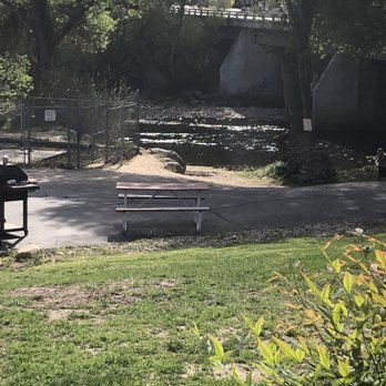 Riverview Lodge - Hotels Near Me - Kernville, California