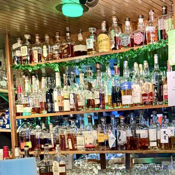 The Snug - Bourbons + American and Japanese Whiskies - Pubs Near Me - Burbank, California