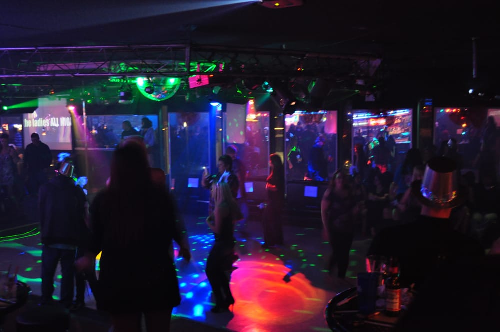 THE ZOO CLOSED 11 Reviews 9310 NE 76th St, Vancouver