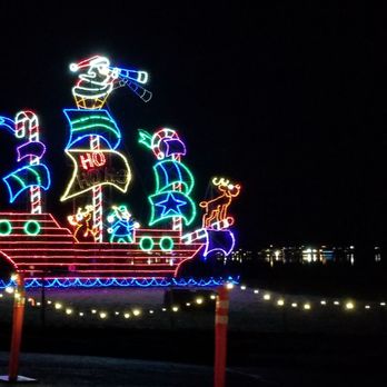 Fantasy Lights Spanaway Lake - Parks Near Me - Tacoma, Washington