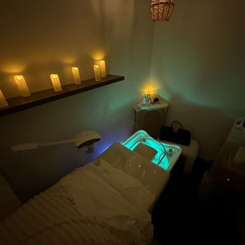 Ease Spa - Treatment space - Massage Near Me - Hermosa Beach, California