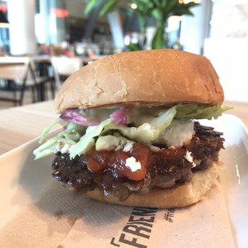 FoodSky - Chipotle Burger bei Friends & Brgers - Food Court Near Me - Hamburg, HH