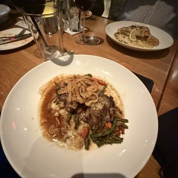 Cooper’s Hawk Winery & Restaurant - Red Wine Braised Short Ribs - New American Near Me - Ashburn, Virginia Cooper’s Hawk Winery & Restaurant - Red Wine Braised Short Ribs - New American Near Me - Ashburn, Virginia