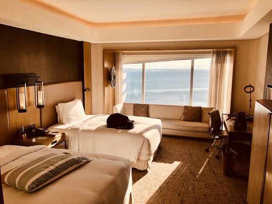 Conrad Manila by null