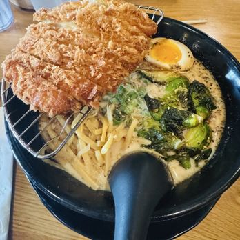 Harumama Ramen + Sushi - Encinitas - Crispy Chickie - Ramen Near Me - Encinitas, California