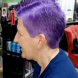 Patrick's Hair Design - This photo was taken from ANOTHER STYLIST THAT DID MY HAIR PROPERLY. The color was exceptional and the cut.
