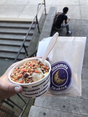 Insomnia Cookies by null