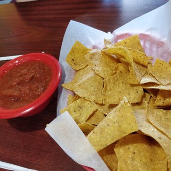 Tacos El Cunao - Well balanced salsa - Mexican Near Me - Chattanooga, Tennessee