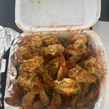 Geechie Garlic Crabs & Seafood - 12 garlic crab - Seafood Near Me - Hanahan, South Carolina Geechie Garlic Crabs & Seafood - 12 garlic crab - Seafood Near Me - Hanahan, South Carolina