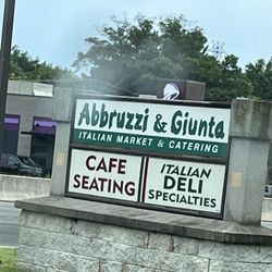 Abbruzzi & Giunta's Italian Market - Wrong hours for 3 years now!