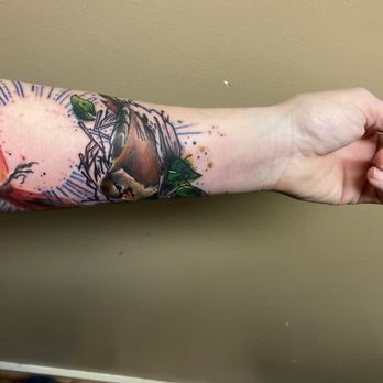 Chipper Harbin Tattoos - Mamma Cardinal - Tattoo Near Me - Nashville, Tennessee Chipper Harbin Tattoos - Mamma Cardinal - Tattoo Near Me - Nashville, Tennessee