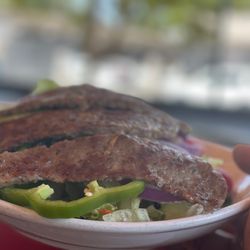 Tom's - Pasadena - Great Greek salads