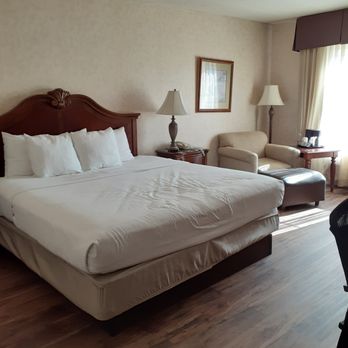 Best Western Plus Steeplegate Inn - Hotels Near Me - Davenport, Iowa