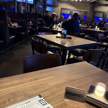 Yard House - Atmosphere - Bars Near Me - Temecula, California