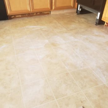 Bensalem Flooring - a kitchen with a tile floor - Flooring Near Me
