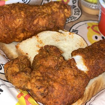 Dave's Hot Chicken - Chicken Shop Near Me - Howell, Michigan