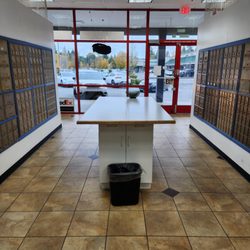 Pony Express Mail and Business Centers - 24-hour access to your mail, keybox. Private and secure deliveries of all your packages.