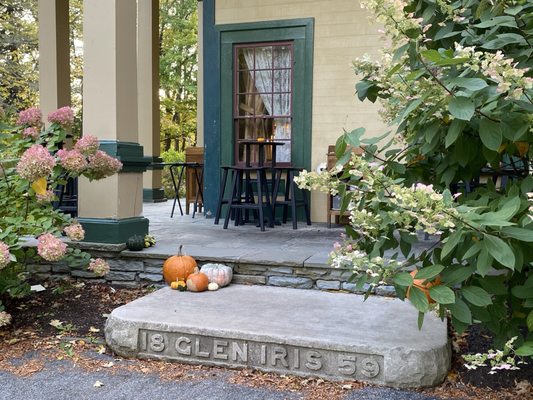 Glen Iris Inn by null