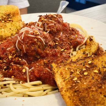 Giovanni's Pizza and Pasta - Spaghetti & Meatballs includes garlic bread - Pizza Near Me - Menifee, California Giovanni's Pizza and Pasta - Spaghetti & Meatballs includes garlic bread - Pizza Near Me - Menifee, California