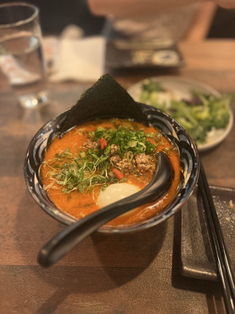 Ninniku Ramen Izakaya