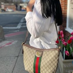 One Savvy Design Luxury Consignment