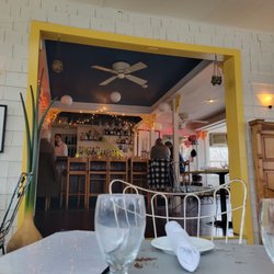 The Bellport - Full bar