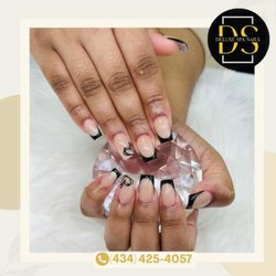 Deluxe Spa & Nails