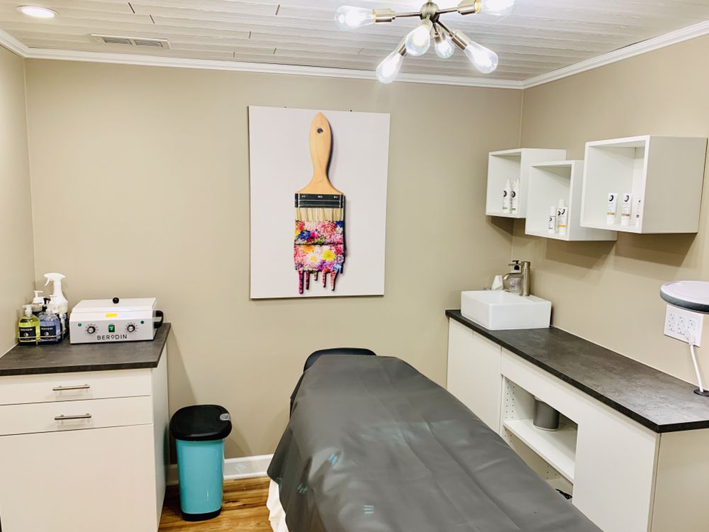 BARE ALL BEAUTY BAR Updated November 2024 14 Photos & 11 Reviews