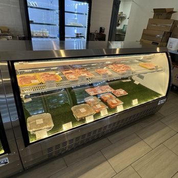 ANGUS THE BUTCHER SHOP - Updated October 2025 - 174 Photos & 83 Reviews ...