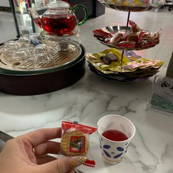 JJ lash & skincare - Tea and snacks after service - Eyelash Service Near Me - Flushing, New York JJ lash & skincare - Tea and snacks after service - Eyelash Service Near Me - Flushing, New York