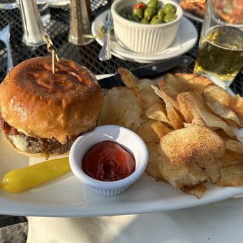 Lombardi's Italian Restaurant - Burger and chips - Italian Near Me - Bellingham, Washington