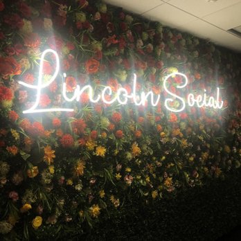 Lincoln Social Rooftop - American Near Me - Columbus, Ohio