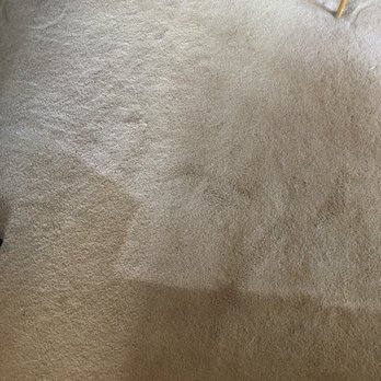Zerorez- Sacramento - Technician left us with two tone carpet by only cleaning a small area of this room. - Carpet Cleaning Near Me - Sacramento, California