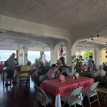 Hotel los Flamingos - Bar and restaurant area - Hotels Near Me - Acapulco, GRO