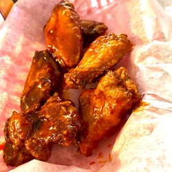 Mug Z’s Pub & Grill - Wings