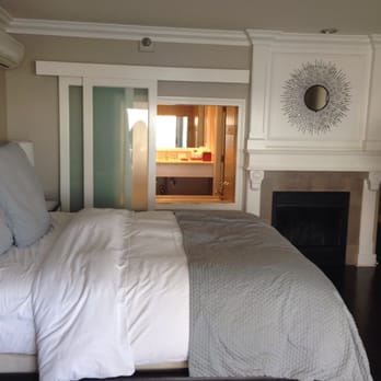 Hotel Metropole - Breach front mini suite! - Hotels Near Me - Avalon, California Hotel Metropole - Breach front mini suite! - Hotels Near Me - Avalon, California