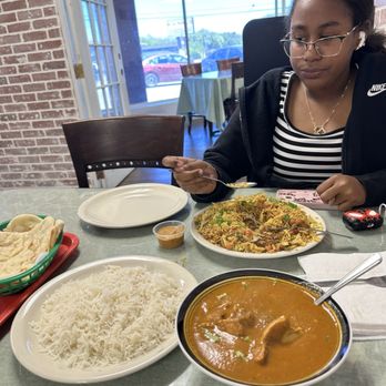 Everest Momo & Curry - Curry chicken, fried rice - Indian Near Me - San Antonio, Texas Everest Momo & Curry - Curry chicken, fried rice - Indian Near Me - San Antonio, Texas