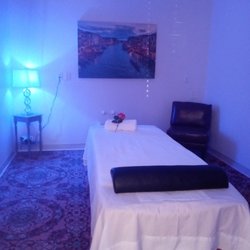 Cobblestone Massage - Clean and Relaxing Atmosphere with calming music in all Massage rooms.