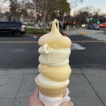 Meadowlark Dairy - Pineapple and honeydew - Ice Cream & Frozen Yogurt Near Me - Pleasanton, California
