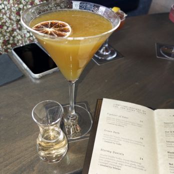 Fog Room - Stormy Daniels - Cocktail Bars Near Me - Seattle, Washington