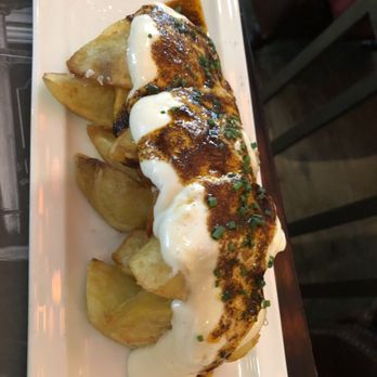 Elsa y Fred - Patatas Bravas - Tapas/Small Plates Near Me - Barcelona, B