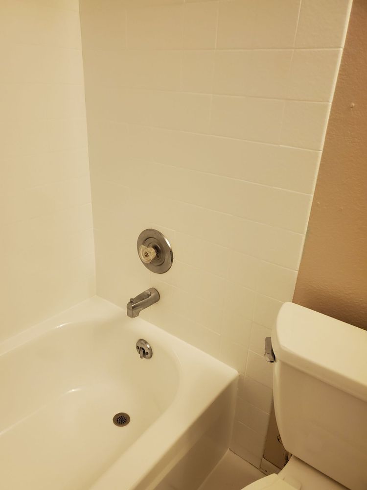 MIRACLE METHOD SURFACE REFINISHING Updated July 2024 16 Photos & 21