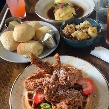 Lucille's - New American Near Me - Houston, Texas