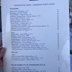Il Pavone - VINI BIANCHI SARDI | SARDINIAN WHITE WINES