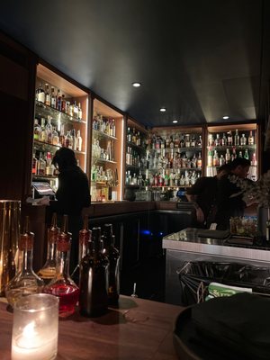 Bar Henry by null