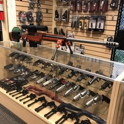 Dzuro's Guns and Accessories