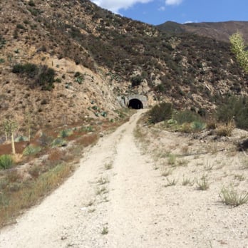 Rattlesnake Peak Trail - First tunnel - Hiking Near Me Rattlesnake Peak Trail - First tunnel - Hiking Near Me