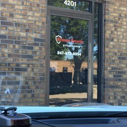 Krimson Security & Fingerprinting - Nice, new office location in Gurnee! Great staff, friendly, professional!